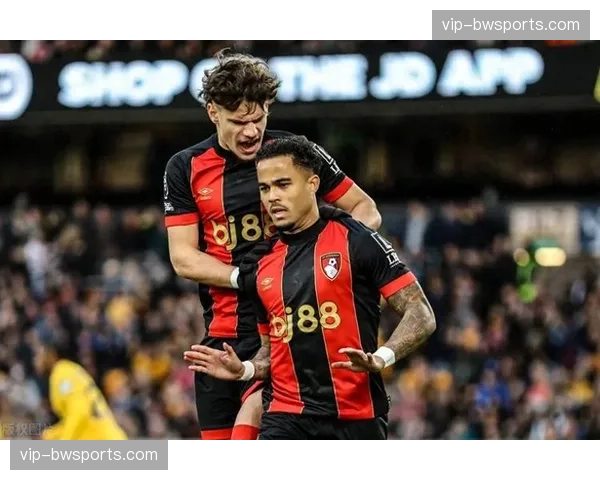 伯恩茅斯塞内西长传次数领跑联赛 直接打法成为趋势