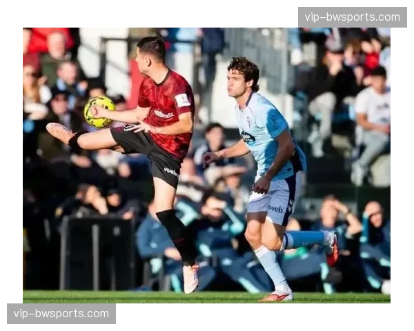 塞维利亚战术灵活性凸显 主场逆转瓦伦西亚取关键三分 塞维利亚战术灵活性凸显 主场逆转瓦伦西亚取关键三分